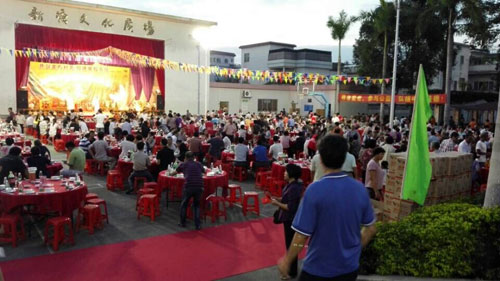 汽車漆廠家明(míng)邦化工走進新塘社(shè)區愛心敬老 汽車漆廠(chǎng)家 明邦化工走進新塘社區愛心敬老